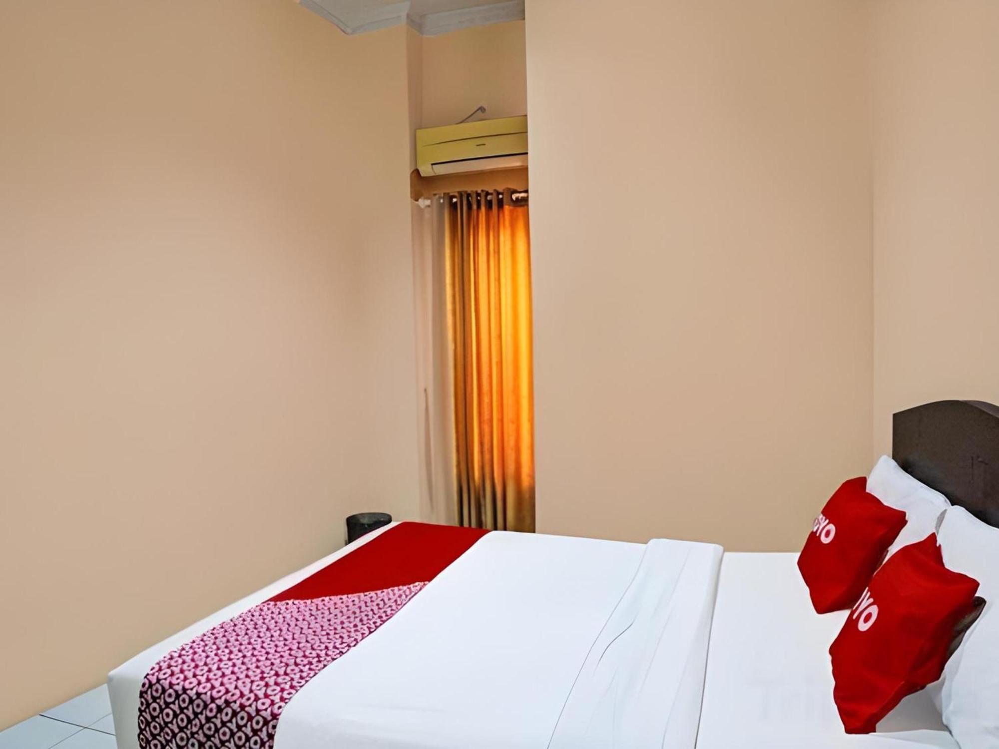 Hotel O Medan City Near Lapangan Benteng Formerly Ralica Residence Zewnętrze zdjęcie