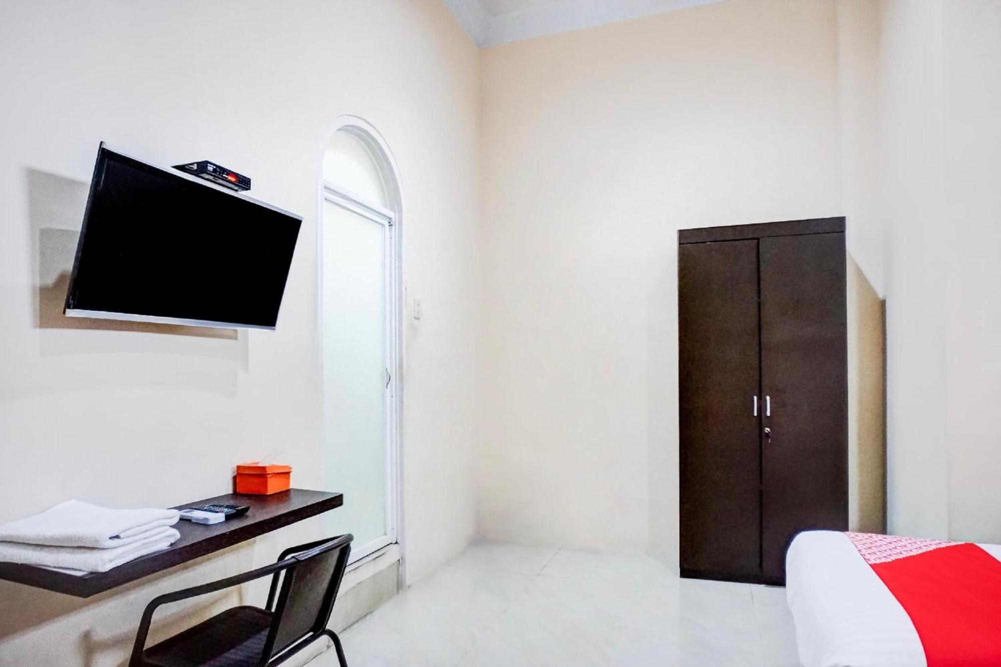 Hotel O Medan City Near Lapangan Benteng Formerly Ralica Residence Zewnętrze zdjęcie